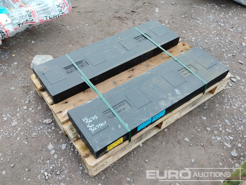 Terex High Chrome Blow Bar - Construction equipment: picture 1 Terex High Chrome Blow Bar - Construction equipment: picture 1