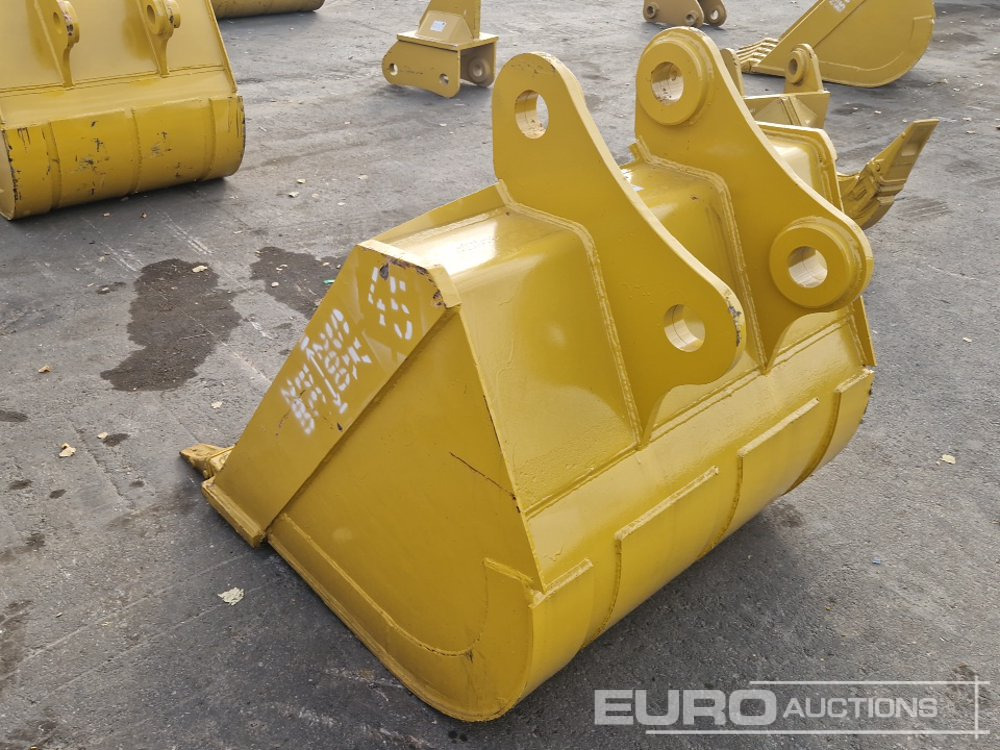 Unused 45" Bucket to suit Komatsu PC200 - Bucket: picture 2 Unused 45" Bucket to suit Komatsu PC200 - Bucket: picture 2