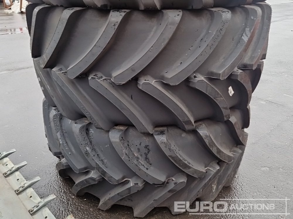 Unused Firestone 800/65R32 Tyres (4 of) - Tire: picture 5 Unused Firestone 800/65R32 Tyres (4 of) - Tire: picture 5