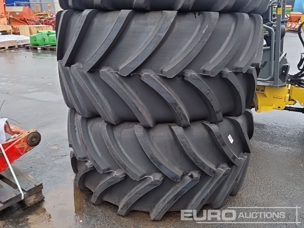 Unused Firestone 900/60R32 Tyres (4 of) - Tire: picture 5 Unused Firestone 900/60R32 Tyres (4 of) - Tire: picture 5