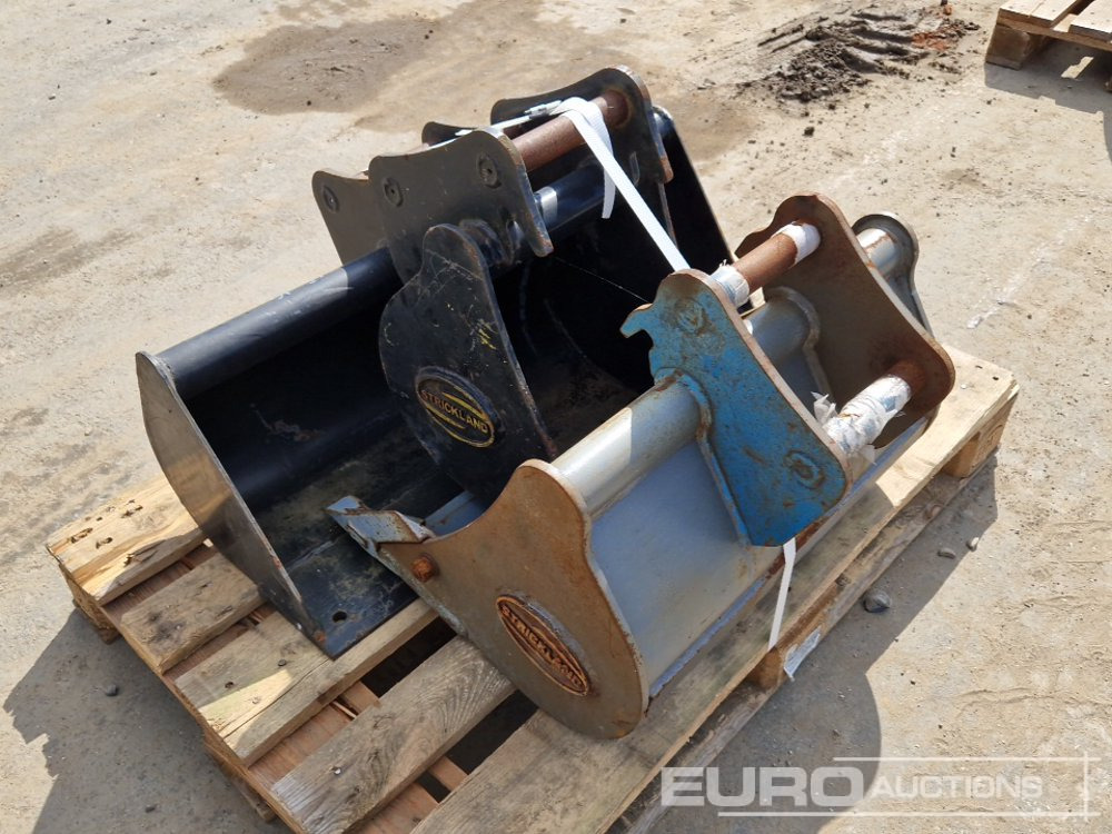 Unused Strickland 3B", 24", 12" Digging Buckets, MH03 to suit 1 Ton Excavator (3 of) - Bucket: picture 4 Unused Strickland 3B", 24", 12" Digging Buckets, MH03 to suit 1 Ton Excavator (3 of) - Bucket: picture 4