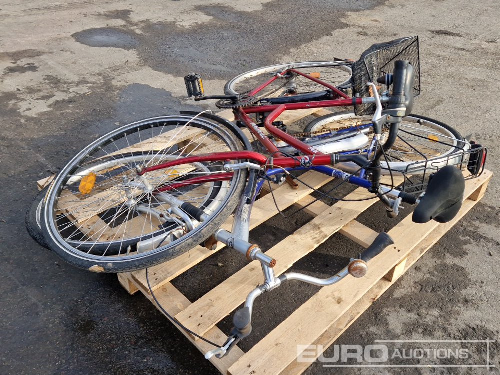 Womens Bicycles (2 of) - Garage equipment: picture 2 Womens Bicycles (2 of) - Garage equipment: picture 2