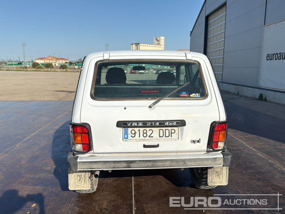 2004 Lada VAZ 214 - SUV: picture 4 2004 Lada VAZ 214 - SUV: picture 4
