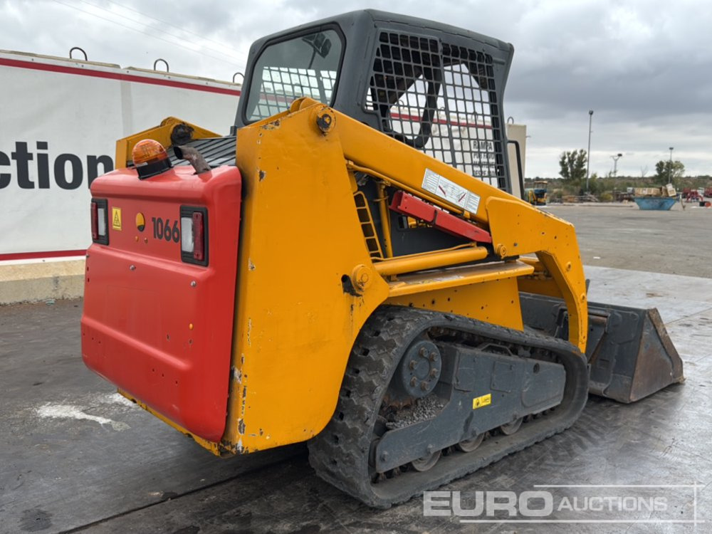 2007 Bobcat T140 - Skid steer loader: picture 5 2007 Bobcat T140 - Skid steer loader: picture 5