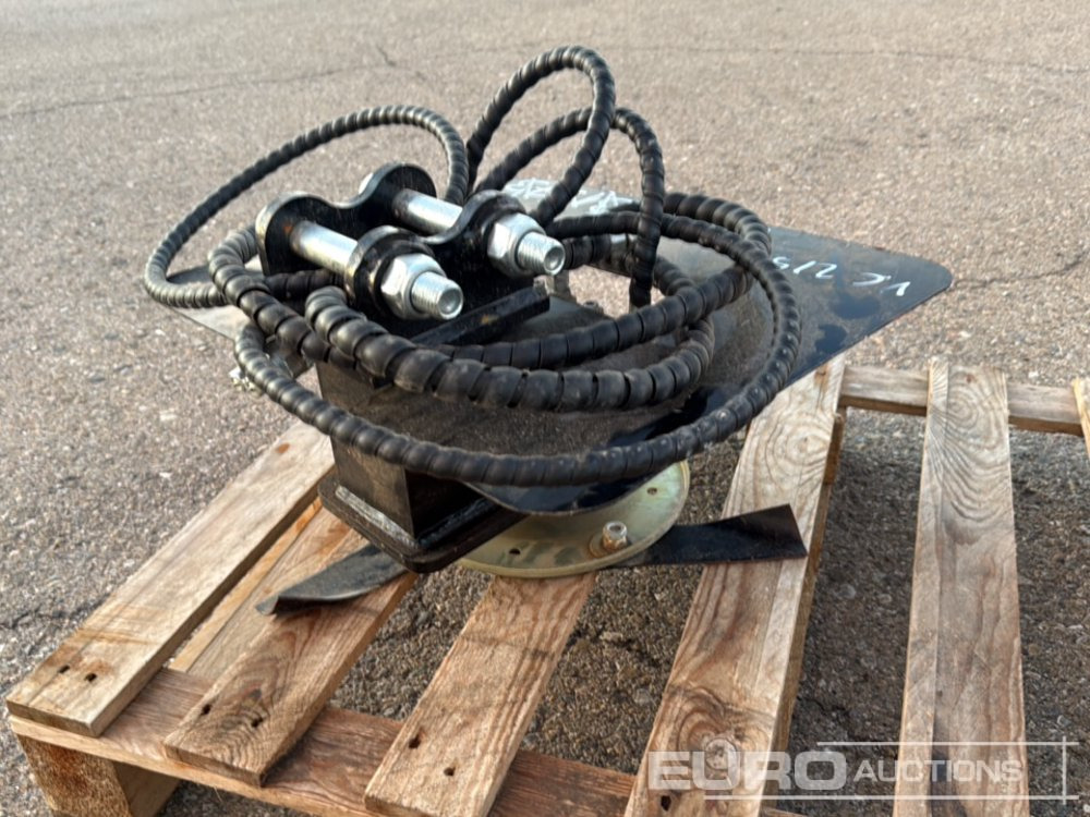 Captok Mini Excavator Hedge Cutter / Implemento Desbrozador para Miniexcavadora - Attachment for Excavator: picture 4 Captok Mini Excavator Hedge Cutter / Implemento Desbrozador para Miniexcavadora - Attachment for Excavator: picture 4