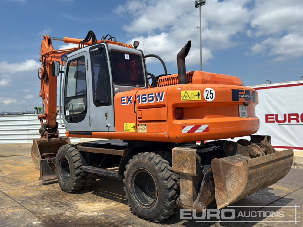 Fiat Hitachi EX165W - Wheel excavator: picture 3 Fiat Hitachi EX165W - Wheel excavator: picture 3