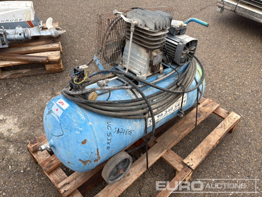 Garage Compact Air Compressor - Air compressor: picture 3 Garage Compact Air Compressor - Air compressor: picture 3