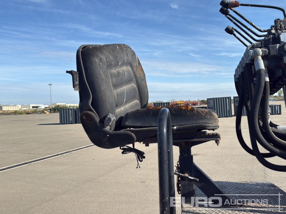 Construction equipment Hiab truck - Mounted Crane: picture 6