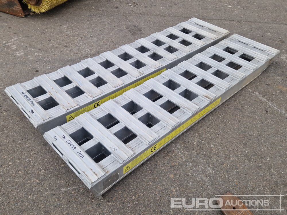 Loading Ramps - Construction equipment: picture 1 Loading Ramps - Construction equipment: picture 1
