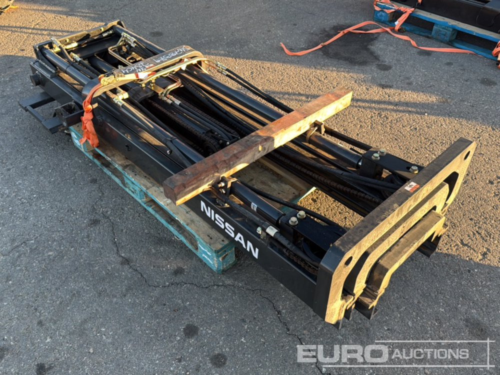 Nissan 3 Stage Mast Lift to suit Forklift - Construction equipment: picture 4 Nissan 3 Stage Mast Lift to suit Forklift - Construction equipment: picture 4