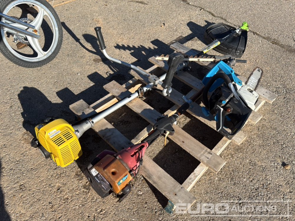 Pallet of ChainSaw, Garden Trimmer, Brush Cutter - Construction equipment: picture 3 Pallet of ChainSaw, Garden Trimmer, Brush Cutter - Construction equipment: picture 3