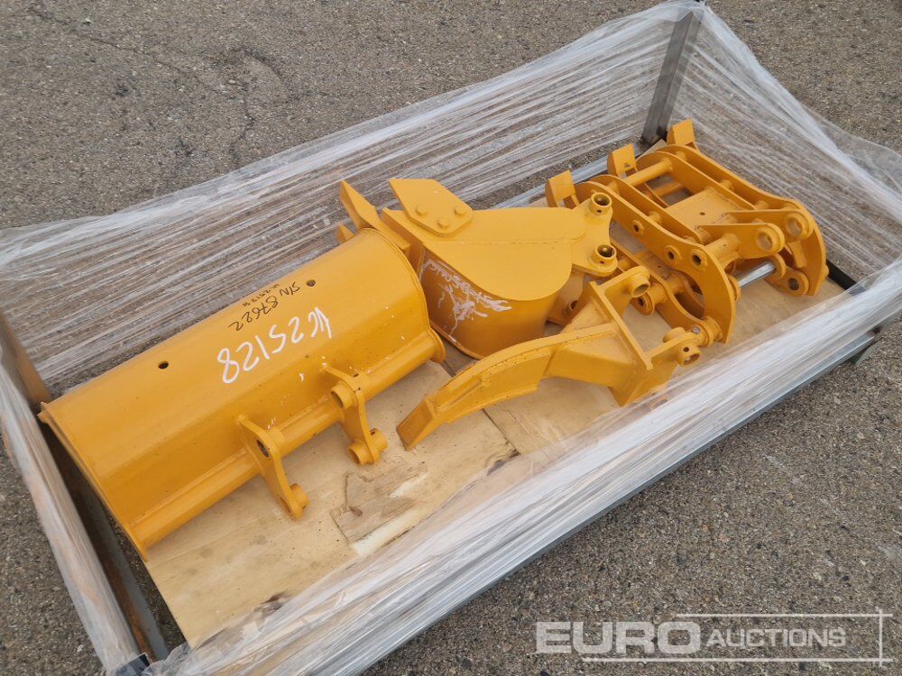 Set of Bucket, Ripper, Rake, Diggin Bucket - Construction equipment: picture 2 Set of Bucket, Ripper, Rake, Diggin Bucket - Construction equipment: picture 2