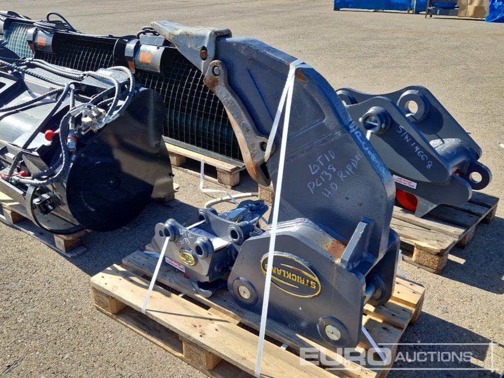 Strickland Set of Quick Coupler & Ripper - Ripper: picture 2 Strickland Set of Quick Coupler & Ripper - Ripper: picture 2