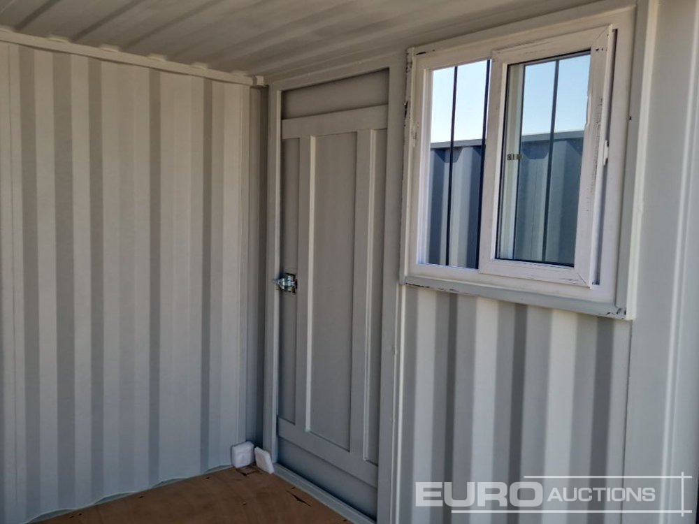 Shipping container Unused 2025 9' Container, Side Door: picture 7