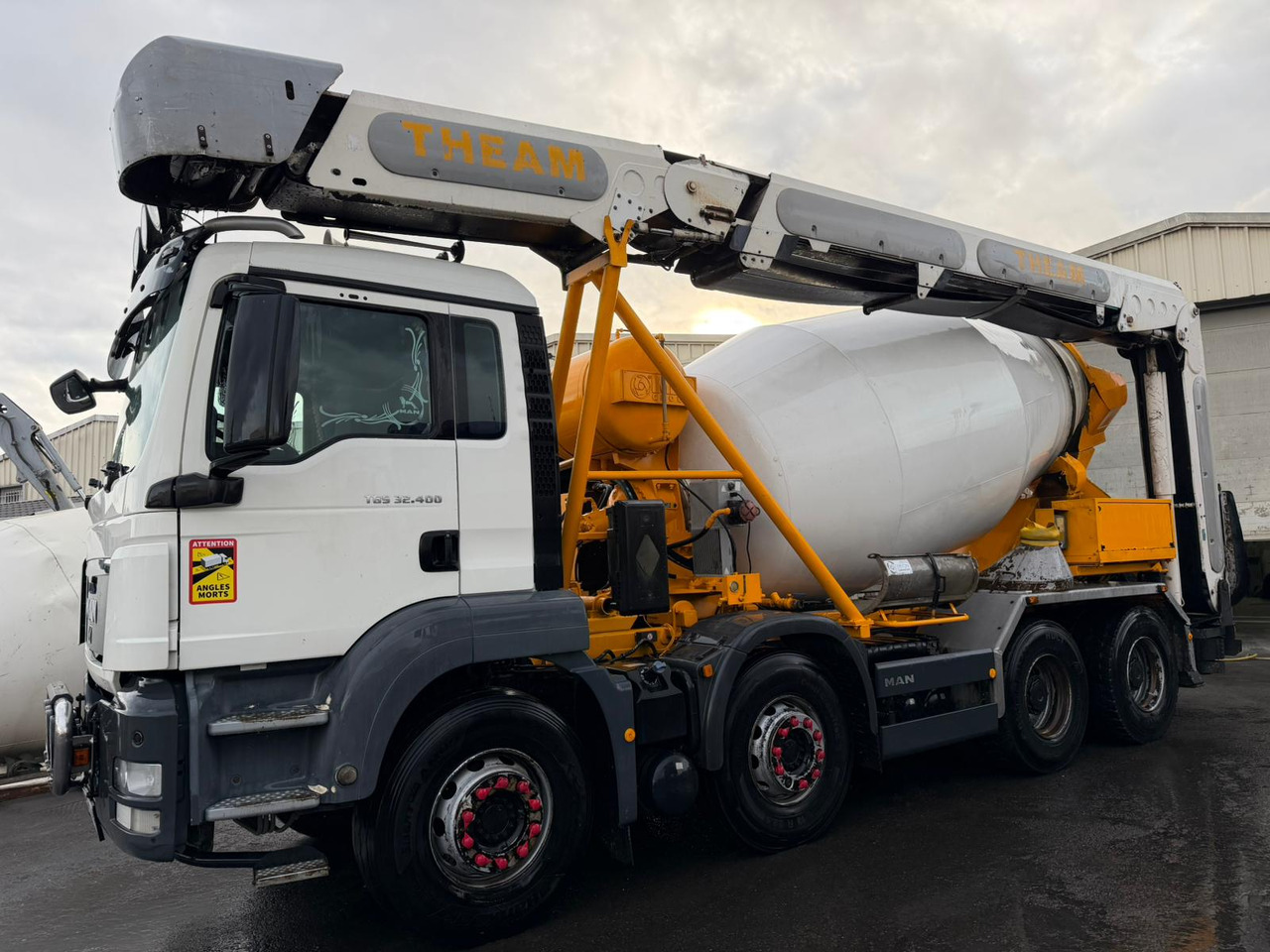 Camion béton MAN TGS 32.400 CV-108-GN - Concrete mixer truck: picture 2 Camion béton MAN TGS 32.400 CV-108-GN - Concrete mixer truck: picture 2