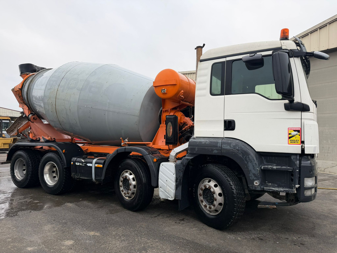 Camion béton MAN TGS 32.400 DA-421-PS - Concrete mixer truck: picture 3 Camion béton MAN TGS 32.400 DA-421-PS - Concrete mixer truck: picture 3