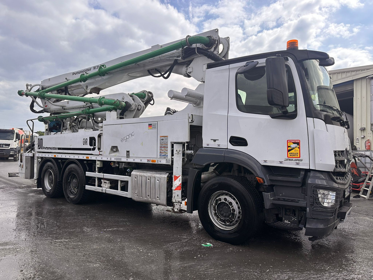 Pompe à béton PUTZ 31m avec cabine Mercedes-Benz Arocs 2636 DZ-389-XG Année 2016 - Concrete pump truck: picture 3 Pompe à béton PUTZ 31m avec cabine Mercedes-Benz Arocs 2636 DZ-389-XG Année 2016 - Concrete pump truck: picture 3