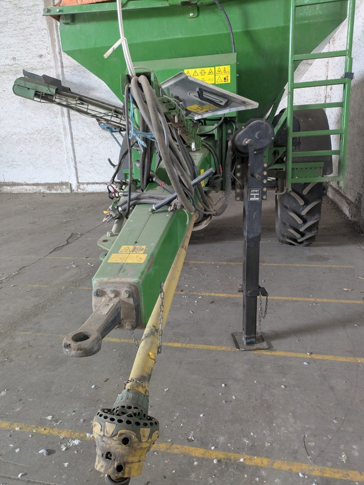 Sprayer Amazone ZGB 5500: picture 9