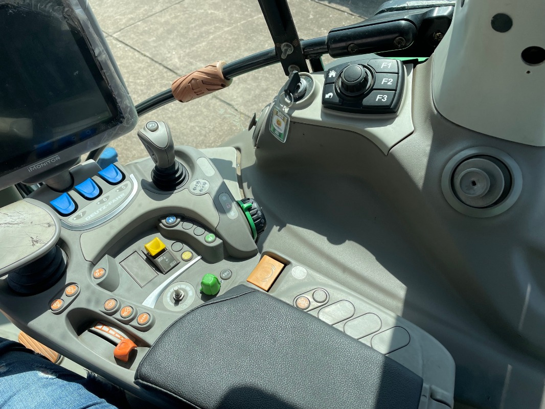 Deutz-Fahr Agrotron 7250 TTV - Farm tractor: picture 2 Deutz-Fahr Agrotron 7250 TTV - Farm tractor: picture 2
