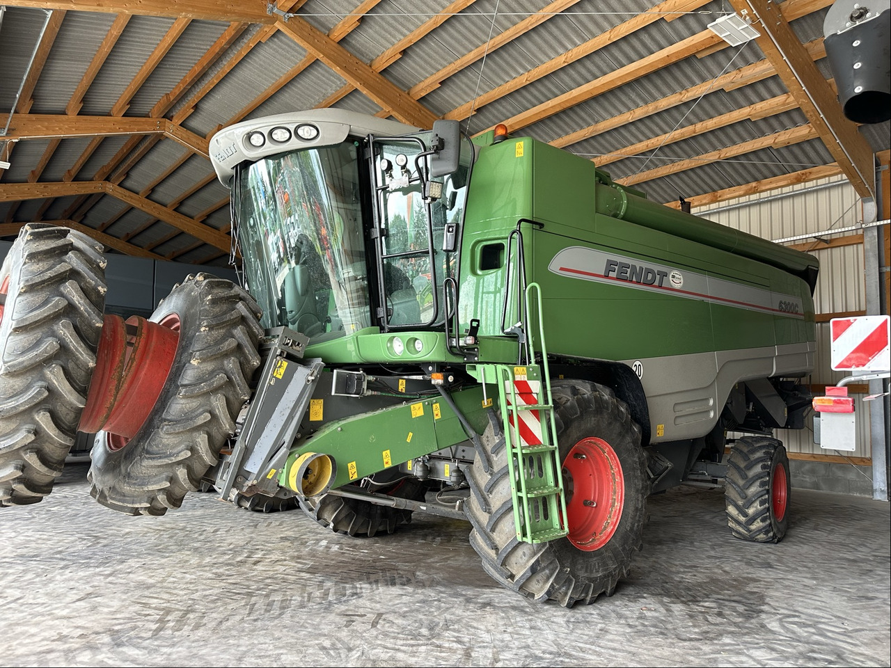 Fendt 6300 C - Combine harvester: picture 1 Fendt 6300 C - Combine harvester: picture 1