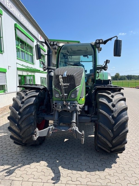 Fendt 718 Vario S4 - Farm tractor: picture 5 Fendt 718 Vario S4 - Farm tractor: picture 5