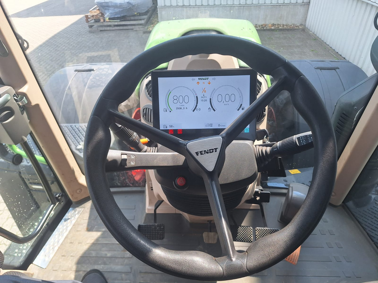 Fendt 724 Vario Gen6 Profi Setting2 - Farm tractor: picture 2 Fendt 724 Vario Gen6 Profi Setting2 - Farm tractor: picture 2
