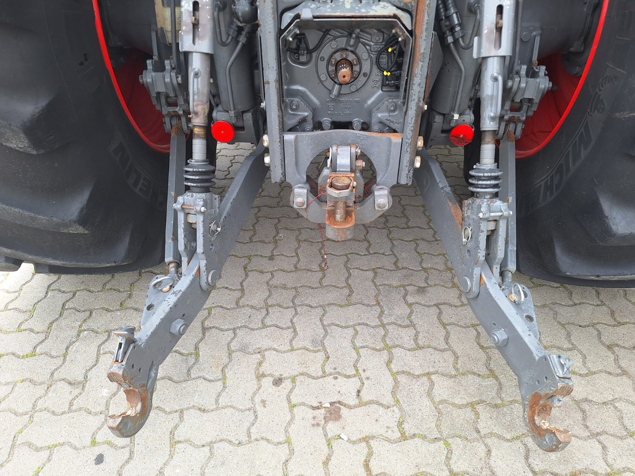 Farm tractor Fendt 828 Vario S4 ProfiPlus: picture 14