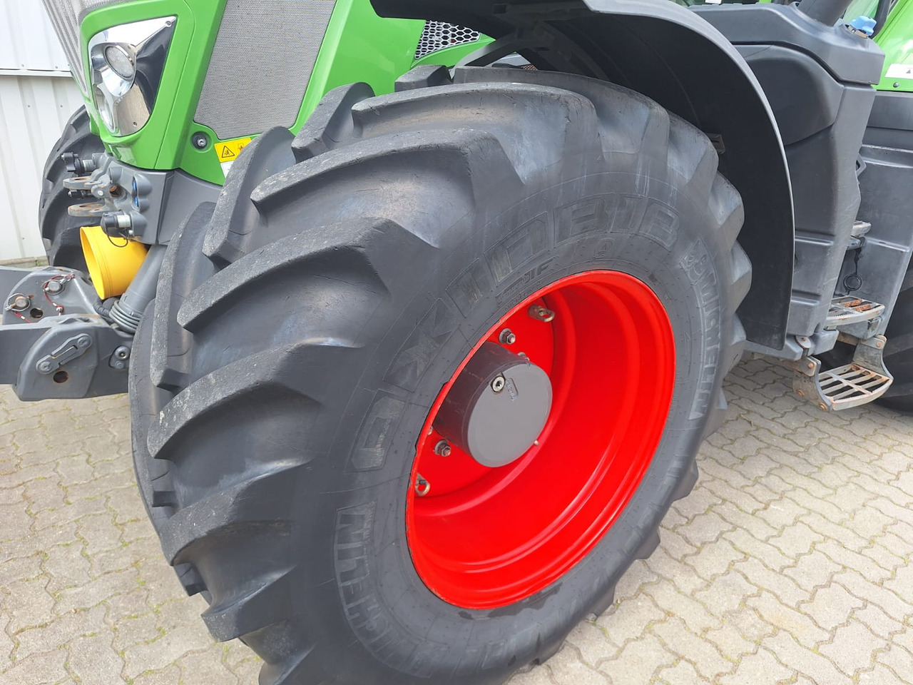 Farm tractor Fendt 828 Vario S4 ProfiPlus: picture 11