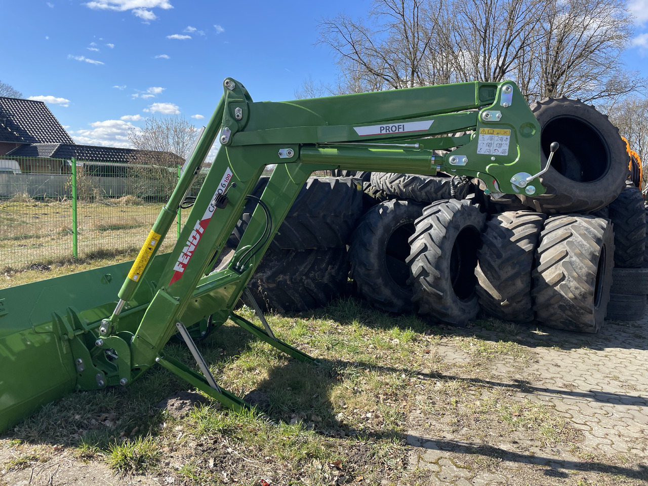 Fendt Cargo 6.100 Profi - Front loader for tractor: picture 1 Fendt Cargo 6.100 Profi - Front loader for tractor: picture 1