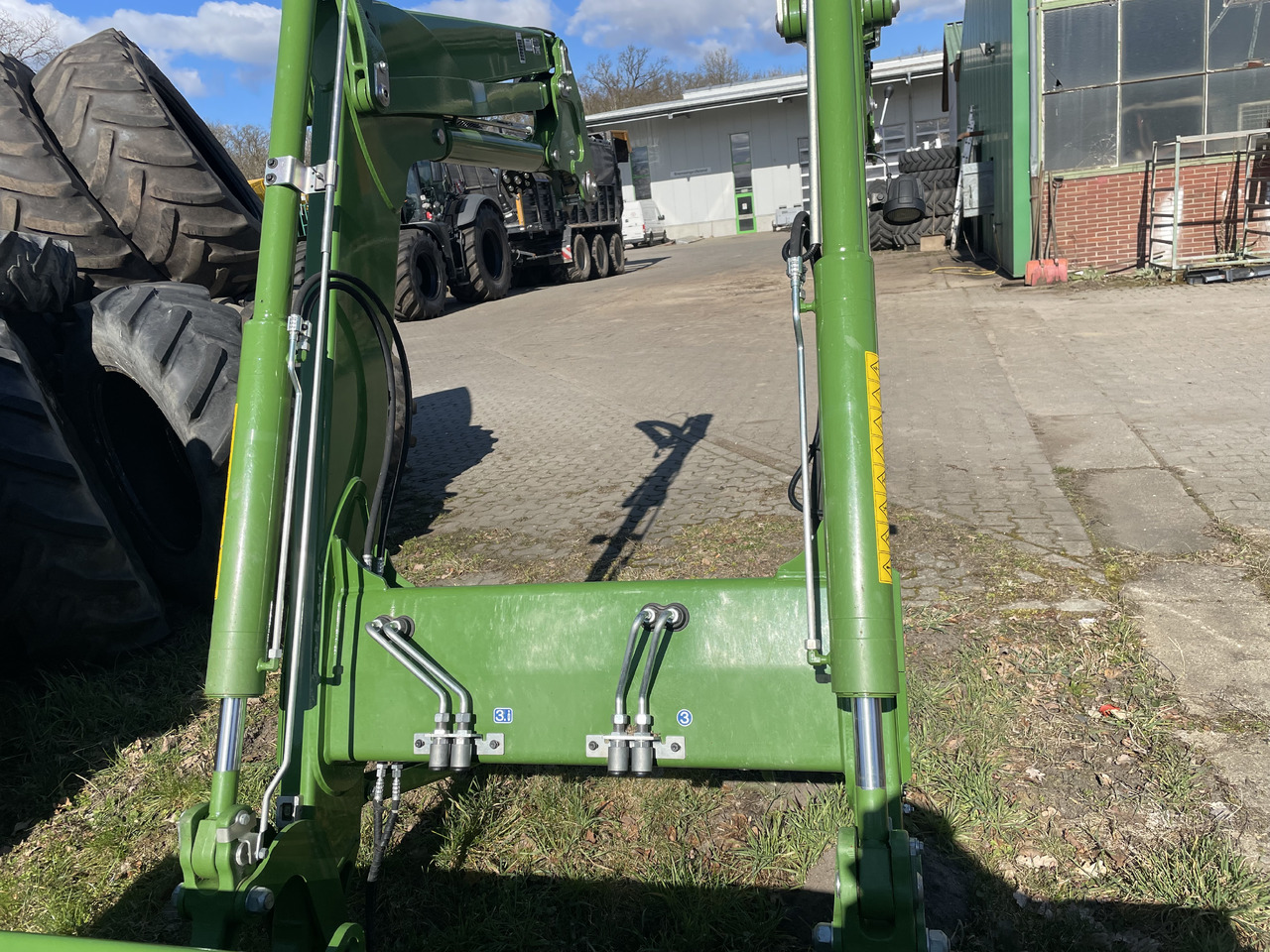 Fendt Cargo 6.100 Profi - Front loader for tractor: picture 3 Fendt Cargo 6.100 Profi - Front loader for tractor: picture 3