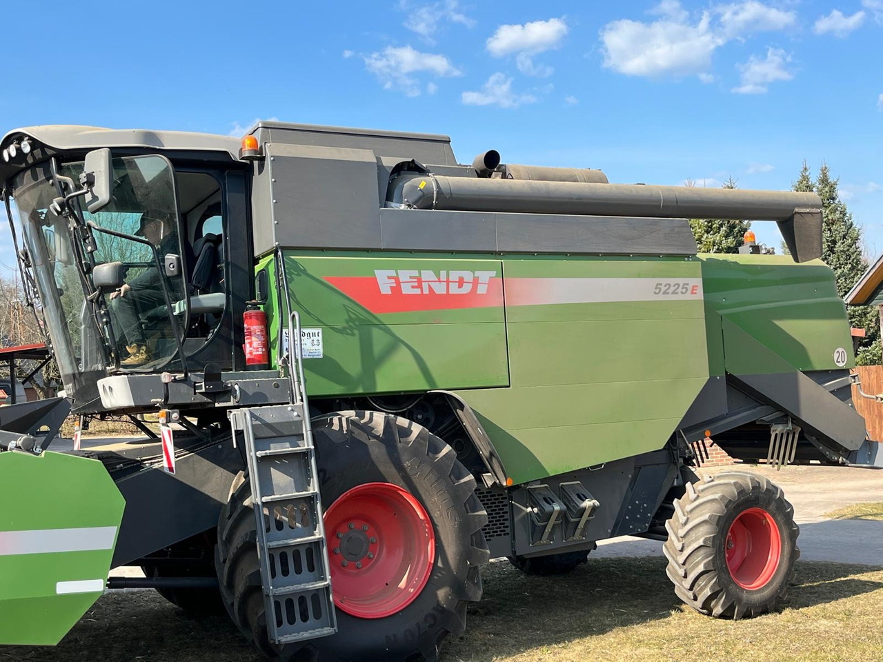 Fendt Mähdrescher 5225 E - Combine harvester: picture 2 Fendt Mähdrescher 5225 E - Combine harvester: picture 2
