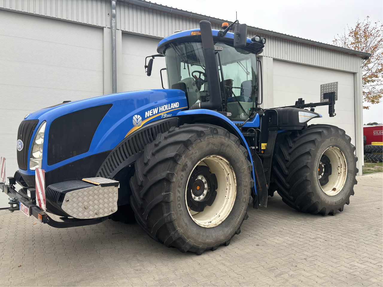 New Holland T9.560 - Farm tractor: picture 1 New Holland T9.560 - Farm tractor: picture 1