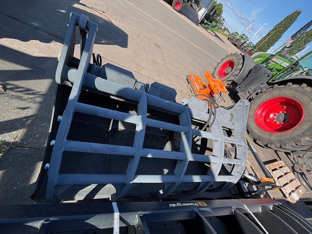 Schäffer Silage-Greifschaufel 1,80m - Livestock equipment: picture 1 Schäffer Silage-Greifschaufel 1,80m - Livestock equipment: picture 1