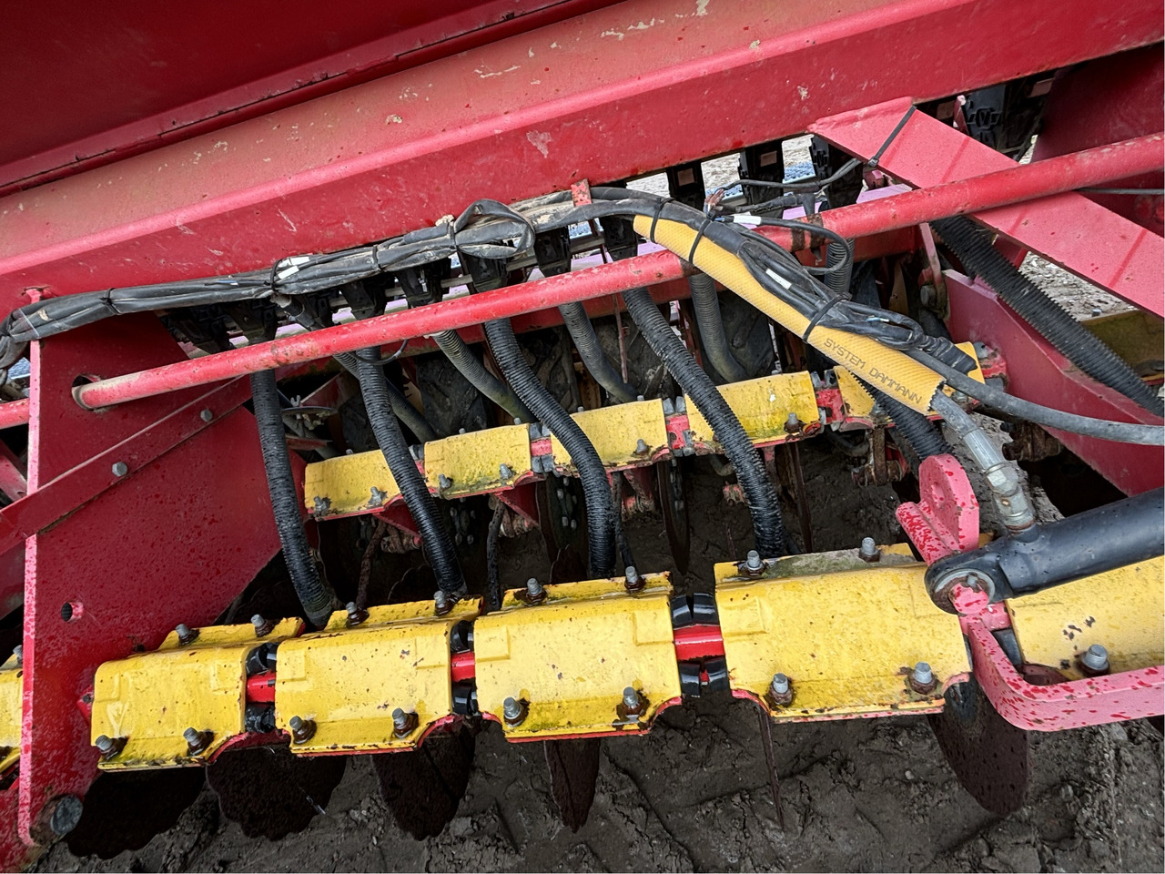 Väderstad Rapid RD 400 S - Seed drill: picture 5 Väderstad Rapid RD 400 S - Seed drill: picture 5
