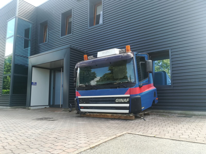 DAF CF65 CF75 CF85 Euro 3 - Cab and interior for Truck: picture 1 DAF CF65 CF75 CF85 Euro 3 - Cab and interior for Truck: picture 1