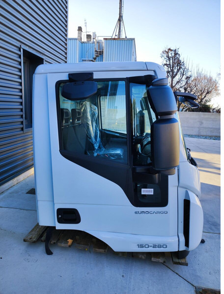 Iveco Day Cab - Cab and interior for Truck: picture 2 Iveco Day Cab - Cab and interior for Truck: picture 2