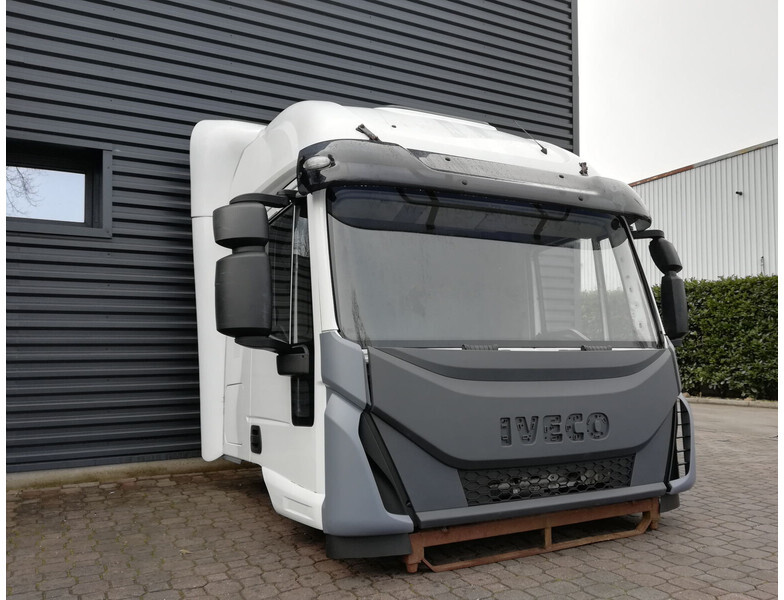 Iveco EUROCARGO Euro 5, Euro 6 - Cab and interior for Truck: picture 5 Iveco EUROCARGO Euro 5, Euro 6 - Cab and interior for Truck: picture 5