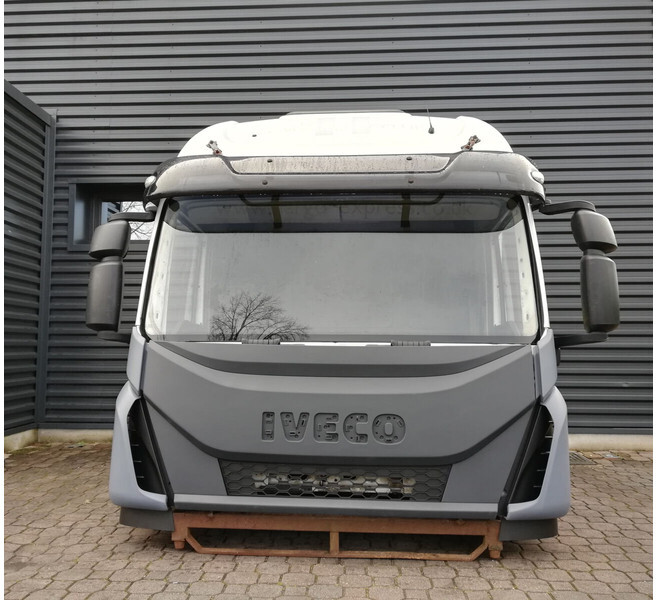Iveco EUROCARGO Euro 5, Euro 6 - Cab and interior for Truck: picture 2 Iveco EUROCARGO Euro 5, Euro 6 - Cab and interior for Truck: picture 2