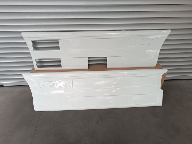 Iveco Stralis AS / AT / AD - Euro3 - Bumper: picture 1 Iveco Stralis AS / AT / AD - Euro3 - Bumper: picture 1