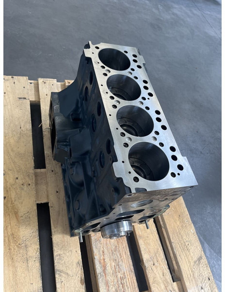 MAN D0834 EEV LFL 60 61 62 - Cylinder block for Truck: picture 1 MAN D0834 EEV LFL 60 61 62 - Cylinder block for Truck: picture 1