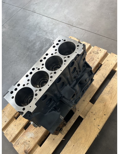 MAN TGM - TGL E4 - Cylinder block for Truck: picture 2 MAN TGM - TGL E4 - Cylinder block for Truck: picture 2