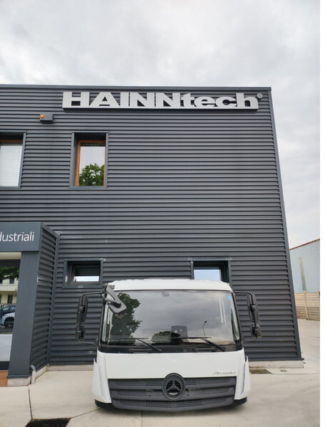 Mercedes-Benz Atego Euro 6 6 cylinders - Cab and interior for Truck: picture 1 Mercedes-Benz Atego Euro 6 6 cylinders - Cab and interior for Truck: picture 1