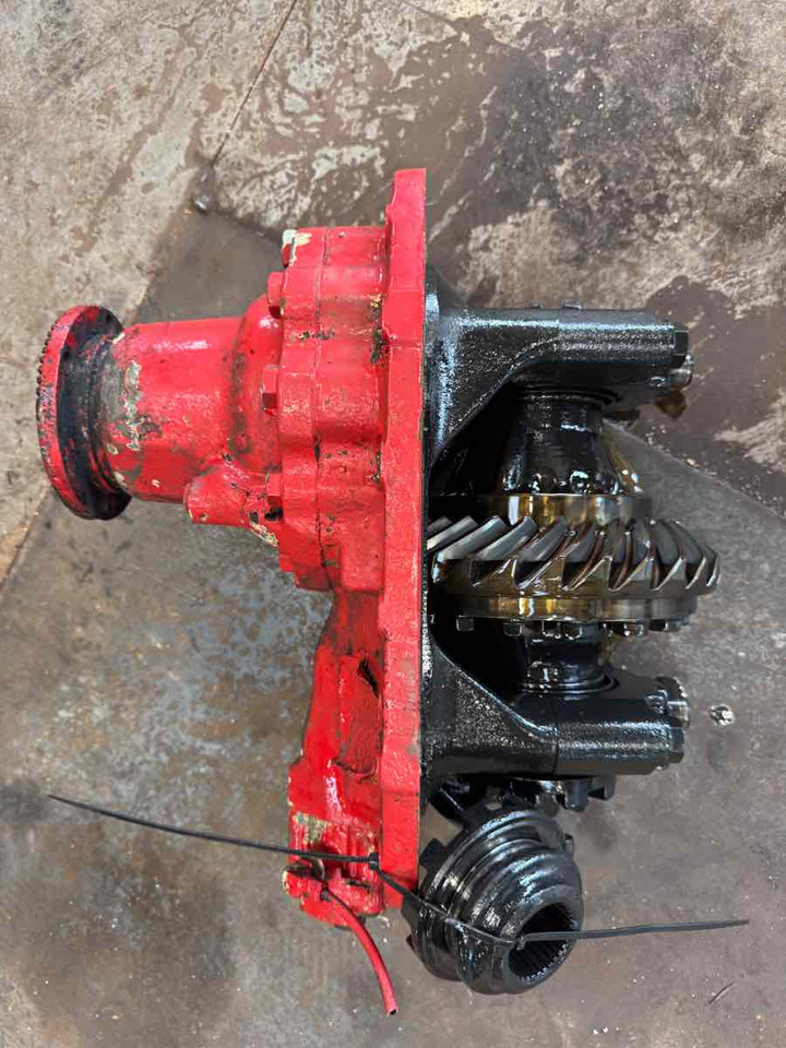 MAN DIFF H9-1380 - 3.947 // 81.35100-6435 - Differential gear for Truck: picture 2 MAN DIFF H9-1380 - 3.947 // 81.35100-6435 - Differential gear for Truck: picture 2