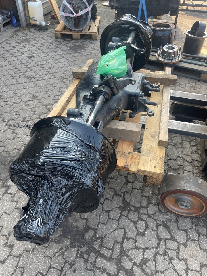 MAN FRONT AXLE HPD-1353 - Axle and parts for Truck: picture 2 MAN FRONT AXLE HPD-1353 - Axle and parts for Truck: picture 2