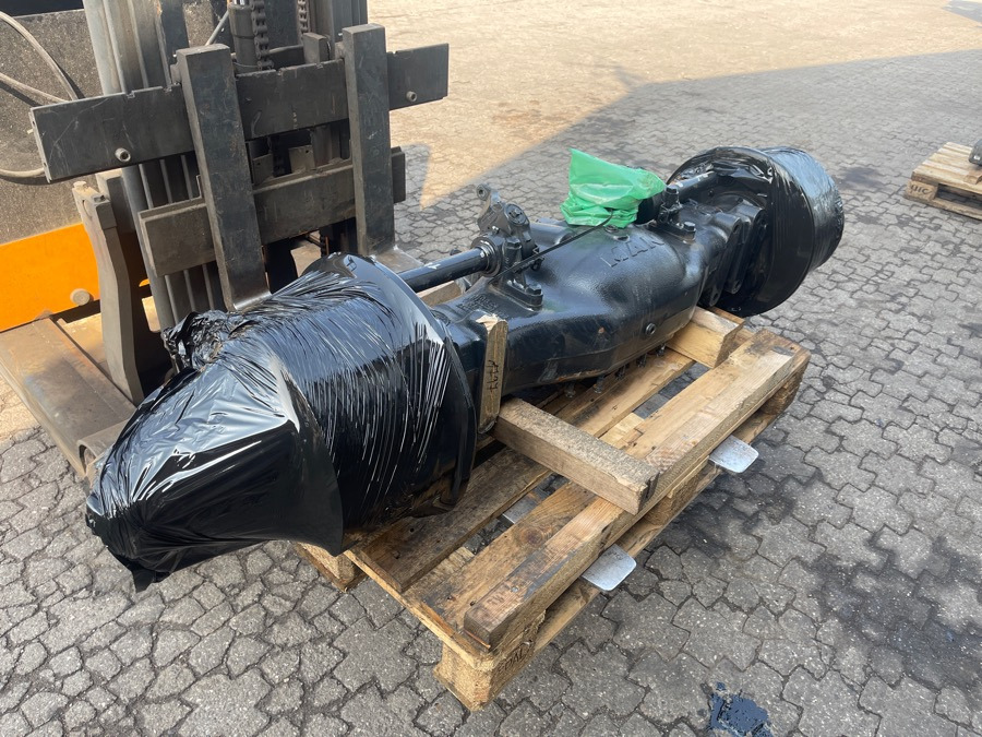 MAN FRONT AXLE HPD-1353 - Axle and parts for Truck: picture 1 MAN FRONT AXLE HPD-1353 - Axle and parts for Truck: picture 1