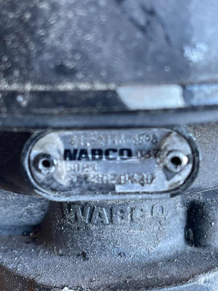 MAN VALVE 81.52116-6068 - Brake valve for Truck: picture 2 MAN VALVE 81.52116-6068 - Brake valve for Truck: picture 2