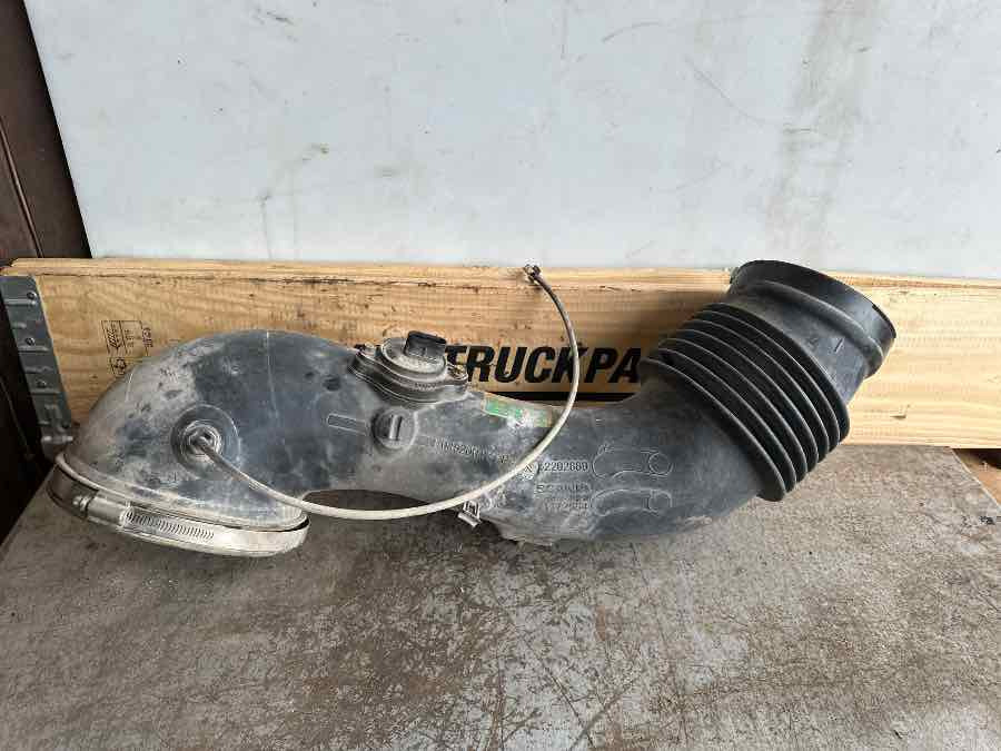 SCANIA AIR INTAKE 2202880 - Air intake pipe for Truck: picture 1 SCANIA AIR INTAKE 2202880 - Air intake pipe for Truck: picture 1