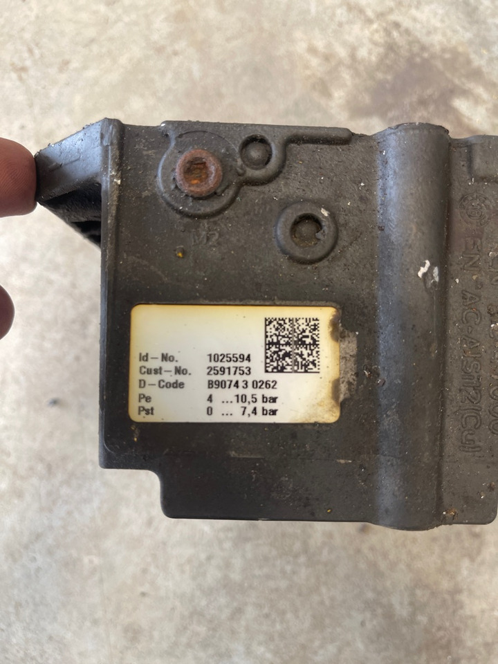 SCANIA AIR VALVE 2591753 - Gearbox and parts for Truck: picture 1 SCANIA AIR VALVE 2591753 - Gearbox and parts for Truck: picture 1