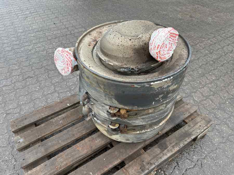 SCANIA EXHAUST 1538681 - Muffler/ Exhaust system for Truck: picture 3 SCANIA EXHAUST 1538681 - Muffler/ Exhaust system for Truck: picture 3