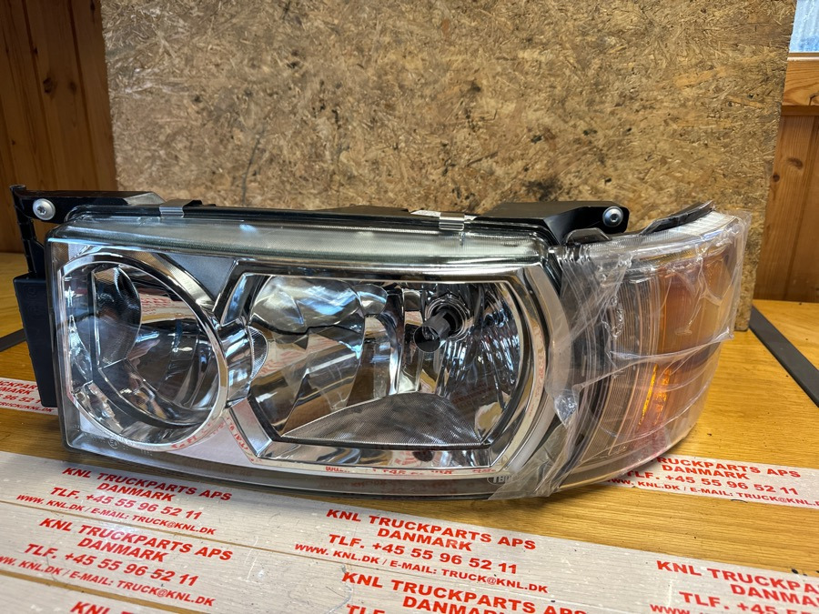 SCANIA HEAD LAMP LEFT 2416136 - Lights/ Lighting for Truck: picture 1 SCANIA HEAD LAMP LEFT 2416136 - Lights/ Lighting for Truck: picture 1